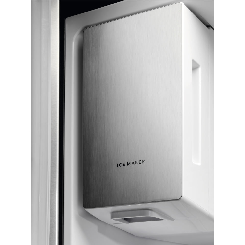 AEG RMB954E9VX Series 9000 Freestanding Plumbed-In American Fridge Freezer Stainless Steel