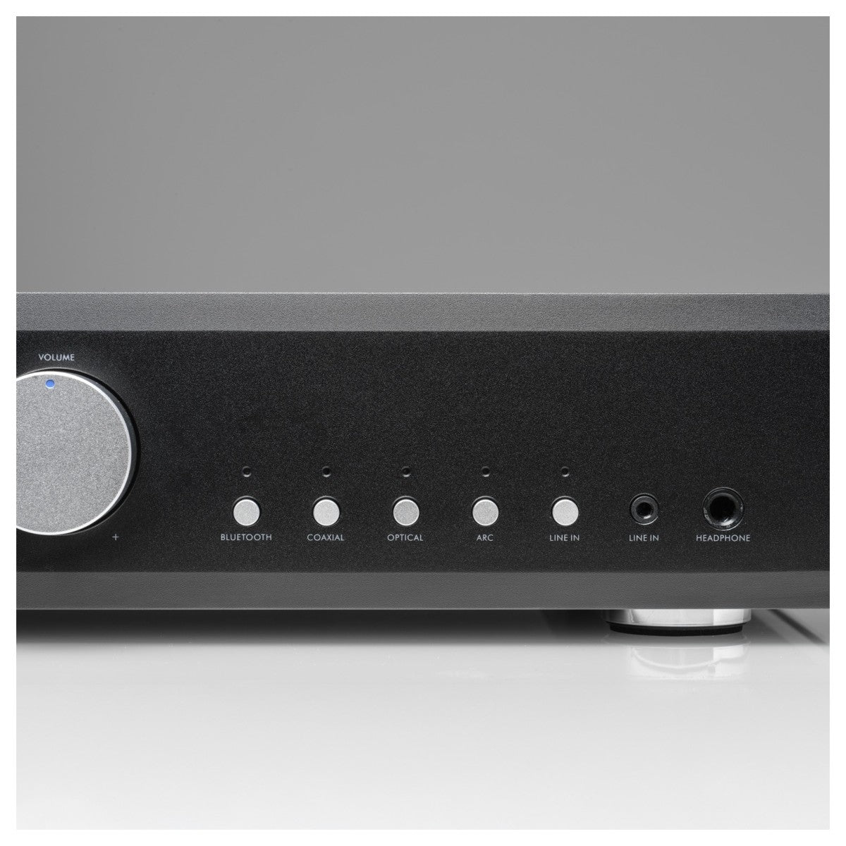 Musical Fidelity B1xi Integrated Amplifier with Bowers & Wilkins 607 S3 Bookshelf Speakers Pair Black